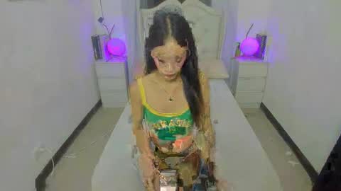 Snapshot of paloma_fucker chatting on October 1, 4:24 am tiny girl wth big one online show from October 1, 4:24 am