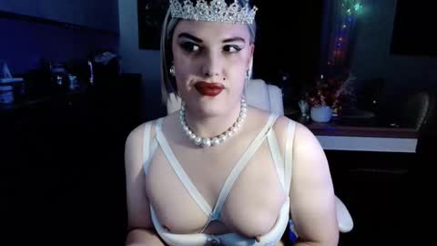 Snapshot of paoladoll chatting on October 18, 11:25 am Sarina Williams online show from October 18, 11:25 am