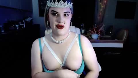 Snapshot of paoladoll chatting on October 19, 1:14 pm Sarina Williams online show from October 19, 1:14 pm