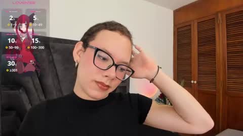 PARIS LOVE  online show from July 10, 1:59 pm