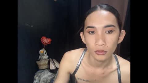 petitebigcock_69 online show from February 3, 2:11 am