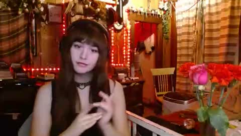 Izzy online show from February 17, 3:25 am