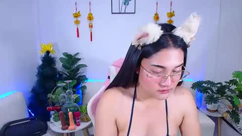 Ploysai online show from January 16, 12:35 pm