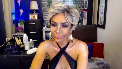 DivaGray online show from June 3, 11:07 pm