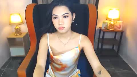 Snapshot of prettyhothugecock chatting on January 10, 9:34 am prettyhothugecock online show from January 10, 9:34 am
