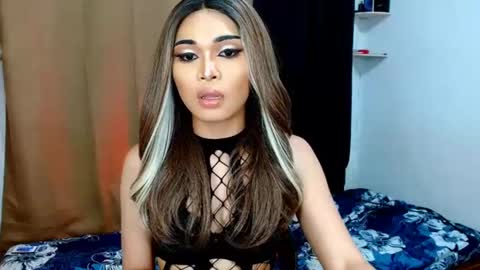 prettyiziets online show from February 7, 3:08 pm