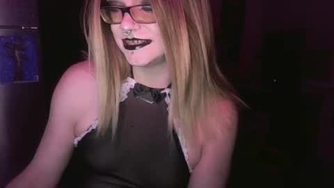 Princess Avery online show from January 17, 9:17 am