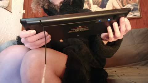 Snapshot of prxscillia_tx chatting on December 8, 3:56 pm prxscillia_tx online show from December 8, 3:56 pm