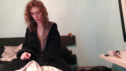 Snapshot of prxscillia_tx chatting on December 30, 3:35 pm prxscillia_tx online show from December 30, 3:35 pm