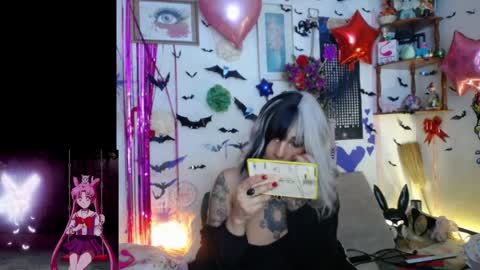 purplekattlyn online show from April 2, 10:02 am