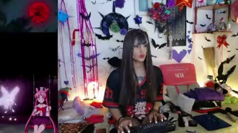 purplekattlyn online show from June 10, 9:19 am
