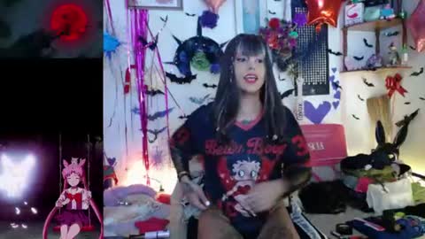 purplekattlyn online show from June 15, 4:25 am