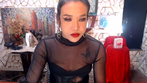 Queen Agatha online show from July 28, 5:02 pm