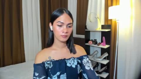 Queen Dyosa online show from November 20, 12:00 am