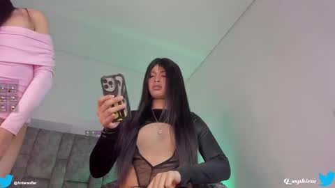 Sophie M online show from May 1, 3:00 am