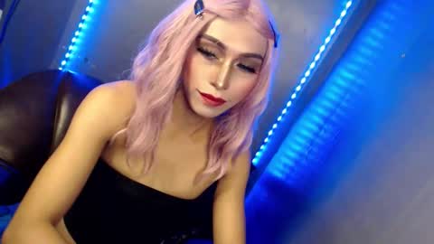 Snapshot of queenfoxylady chatting on October 21, 5:58 pm just call me QUEEN and ill be there online show from October 21, 5:58 pm
