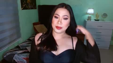 Miss Celine online show from February 1, 3:43 pm