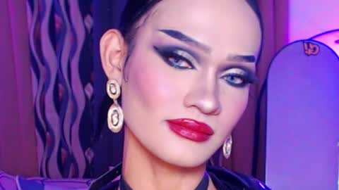 Snapshot of queenvalentinats chatting on February 28, 8:07 pm ValentinaMoone online show from February 28, 8:07 pm