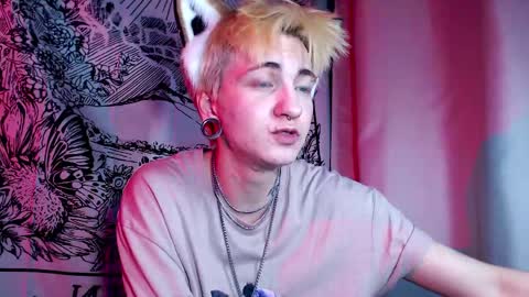 Ray online show from April 11, 7:50 pm