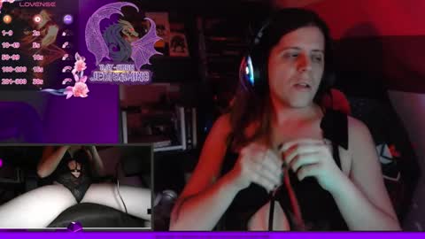 Rae-Suon online show from December 19, 6:23 am