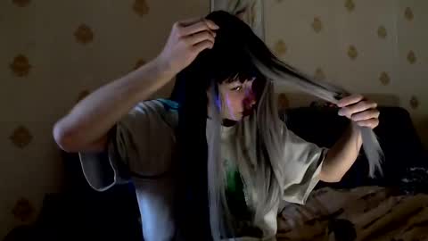 Snapshot of raziel_haze chatting on October 11, 10:39 am Yrriel Strife Candy-Demon Caveboy mr. Cringe online show from October 11, 10:39 am