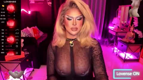 Snapshot of real_dom_phuta chatting on October 6, 3:01 pm Miss Katrina De Futah Goddess of HELL online show from October 6, 3:01 pm