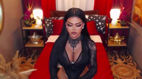Snapshot of red_ivyy chatting on September 28, 9:25 pm AsianRedivy online show from September 28, 9:25 pm