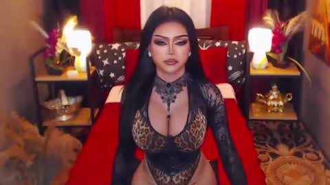 Snapshot of red_ivyy chatting on October 11, 3:31 am AsianRedivy online show from October 11, 3:31 am