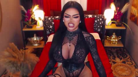 Snapshot of red_ivyy chatting on October 14, 4:24 am AsianRedivy online show from October 14, 4:24 am