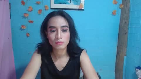 rhianesassy online show from December 28, 3:15 am