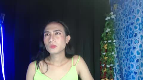 rhianesassy online show from February 8, 11:44 am