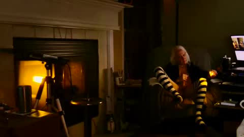 PINK HOLE TWINK online show from February 14, 5:41 am