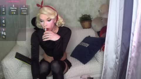 Snapshot of rossir chatting on December 20, 5:08 pm rossir online show from December 20, 5:08 pm