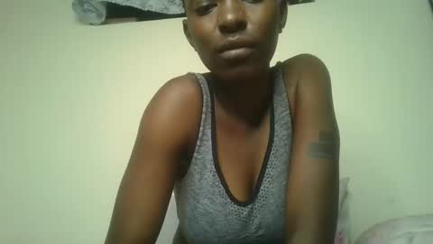 royal_kendrah online show from October 28, 8:39 pm