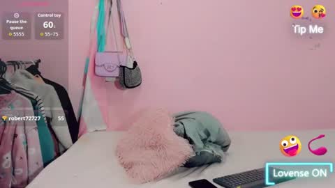 rubi_angels_ online show from July 15, 9:53 pm