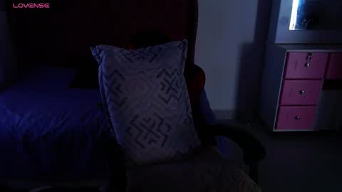 ruby_lowell_ online show from December 4, 6:45 pm