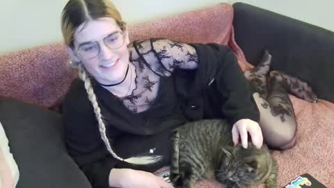 Snapshot of ryn_michele chatting on January 9, 10:20 pm Ryn Michele online show from January 9, 10:20 pm