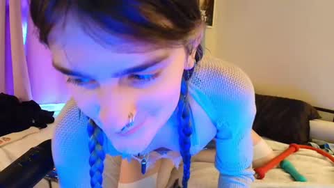 Snapshot of ryn_michele chatting on September 21, 10:26 pm Ryn Michele online show from September 21, 10:26 pm