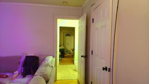 Snapshot of ryn_michele chatting on October 22, 12:12 am Ryn Michele online show from October 22, 12:12 am