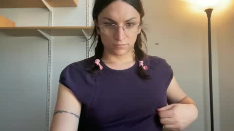 Snapshot of sadie_stars chatting on February 5, 4:59 pm Sadie online show from February 5, 4:59 pm