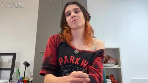 Sally Vae online show from March 30, 8:32 pm