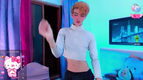 Snapshot of salvatore_boom chatting on September 19, 9:26 am salvatore_boom online show from September 19, 9:26 am