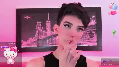 Snapshot of salvatore_boom chatting on October 17, 11:14 am salvatore_boom online show from October 17, 11:14 am