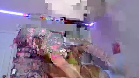 Snapshot of samanthaporsha chatting on March 1, 9:04 pm samanthaporsha online show from March 1, 9:04 pm