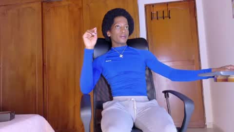 samirths_boy_ online show from June 16, 7:36 pm