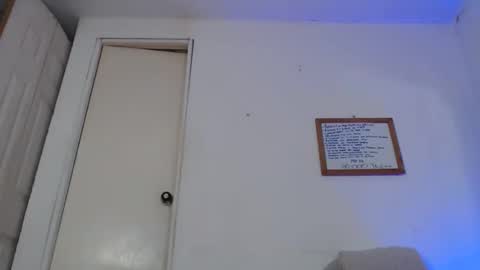 Snapshot of sammy_exotic chatting on February 23, 9:22 am sammy_exotic online show from February 23, 9:22 am