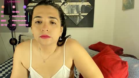  SARAHJEY     online show from February 5, 1:32 am