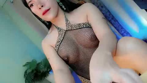 sassy_sam_ online show from November 16, 9:03 pm