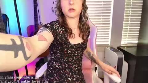 Snapshot of saturnine_princess chatting on October 20, 5:27 pm Saturn Girl online show from October 20, 5:27 pm