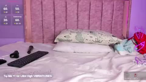 selene_cute05 online show from June 27, 11:10 pm